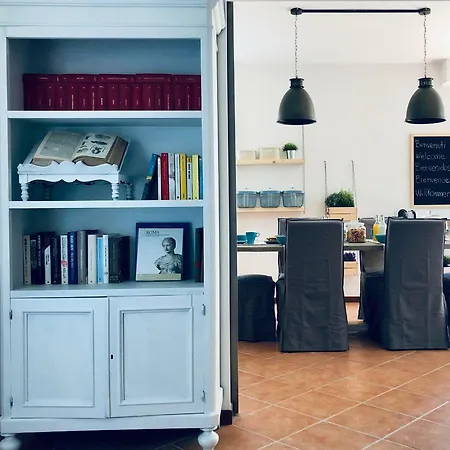 فندق مبيت وإفطار Acquaviva *
